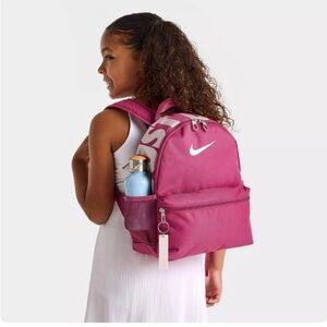 KIDS' NIKE BRASILIA JDI MINI BACKPACK